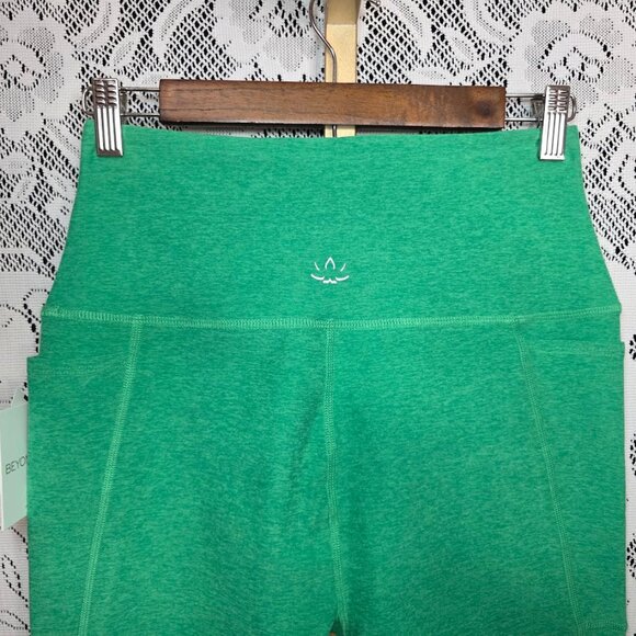 NWT Beyond Yoga Spacedye Walk and Talk Capri Leggings XL - Picture 5 of 14